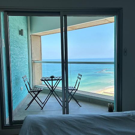 Beachfront Apartment Bat Yam Dış mekan fotoğraf