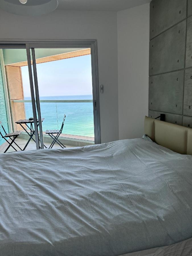 Beachfront Apartment Bat Yam Dış mekan fotoğraf